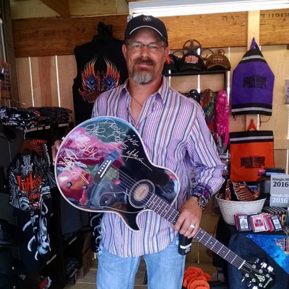 Meet your Posher, Mike - Picture 6 of 8